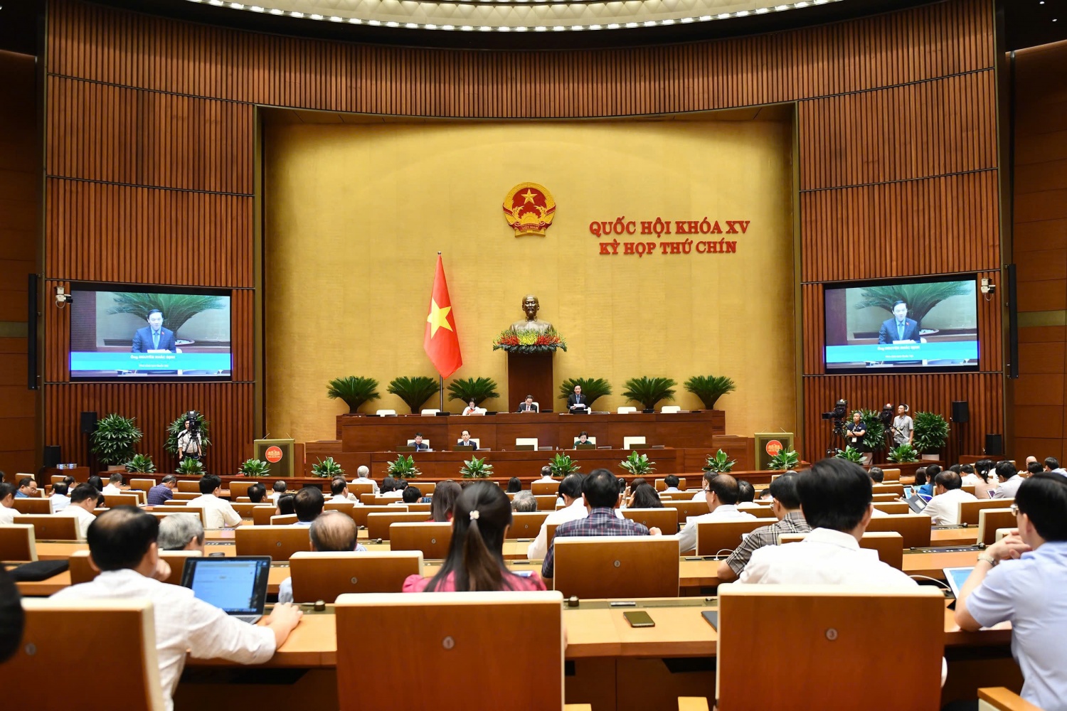Tuần này, Quốc hội tập trung vào công tác lập pháp, giám sát và chất vấn về tài chính, giáo dục