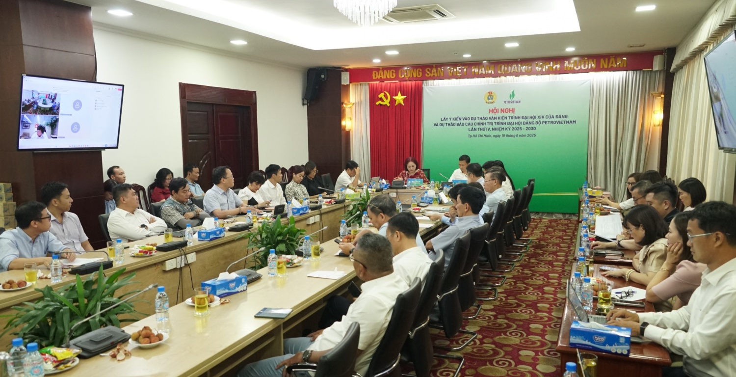 Công đoàn Petrovietnam tiếp tục lấy ý kiến xây dựng văn kiện Đại hội Đảng bộ Tập đoàn lần thứ IV