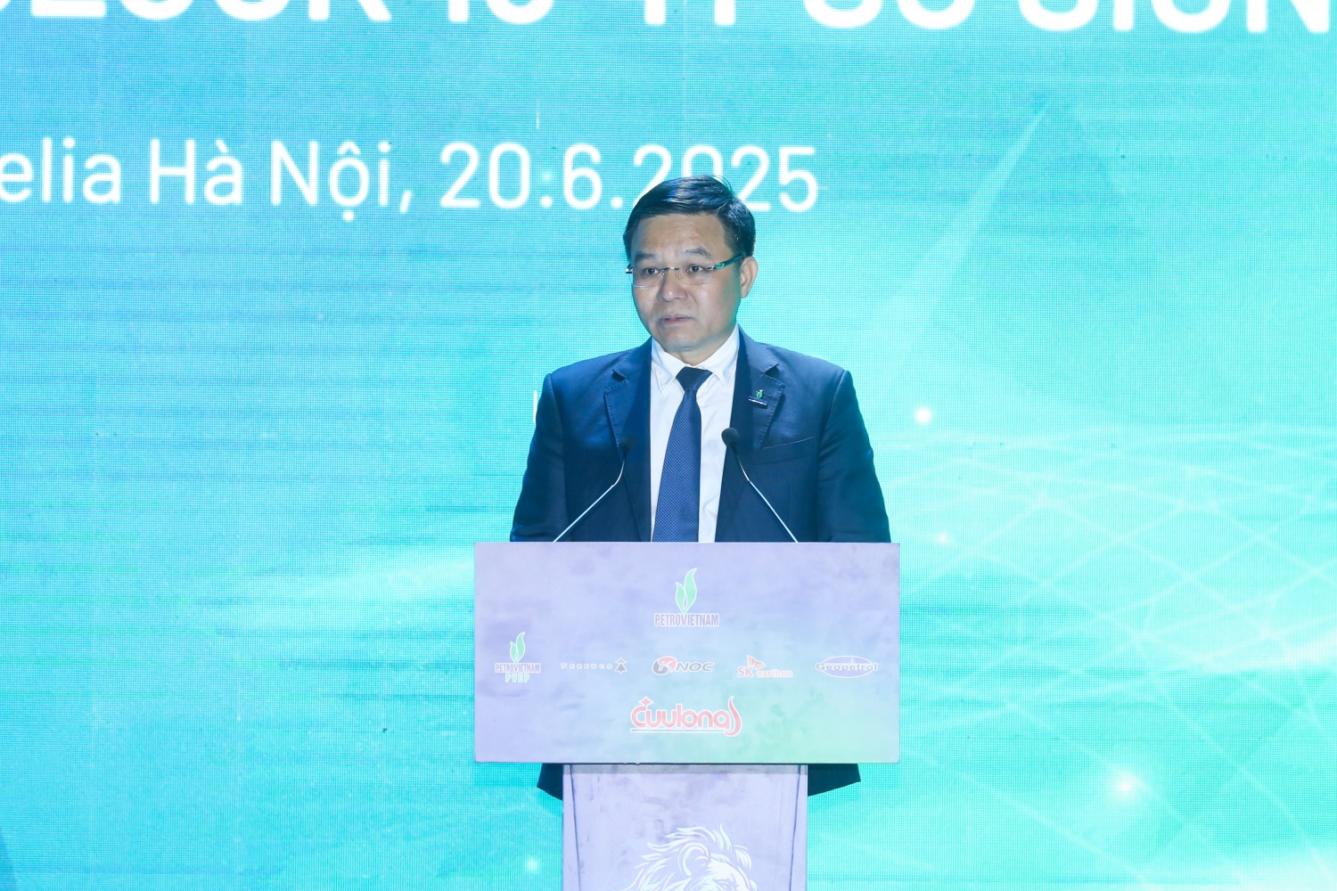 Đóng góp cho sự phát triển của ngành năng lượng Việt Nam trong thời đại chuyển đổi