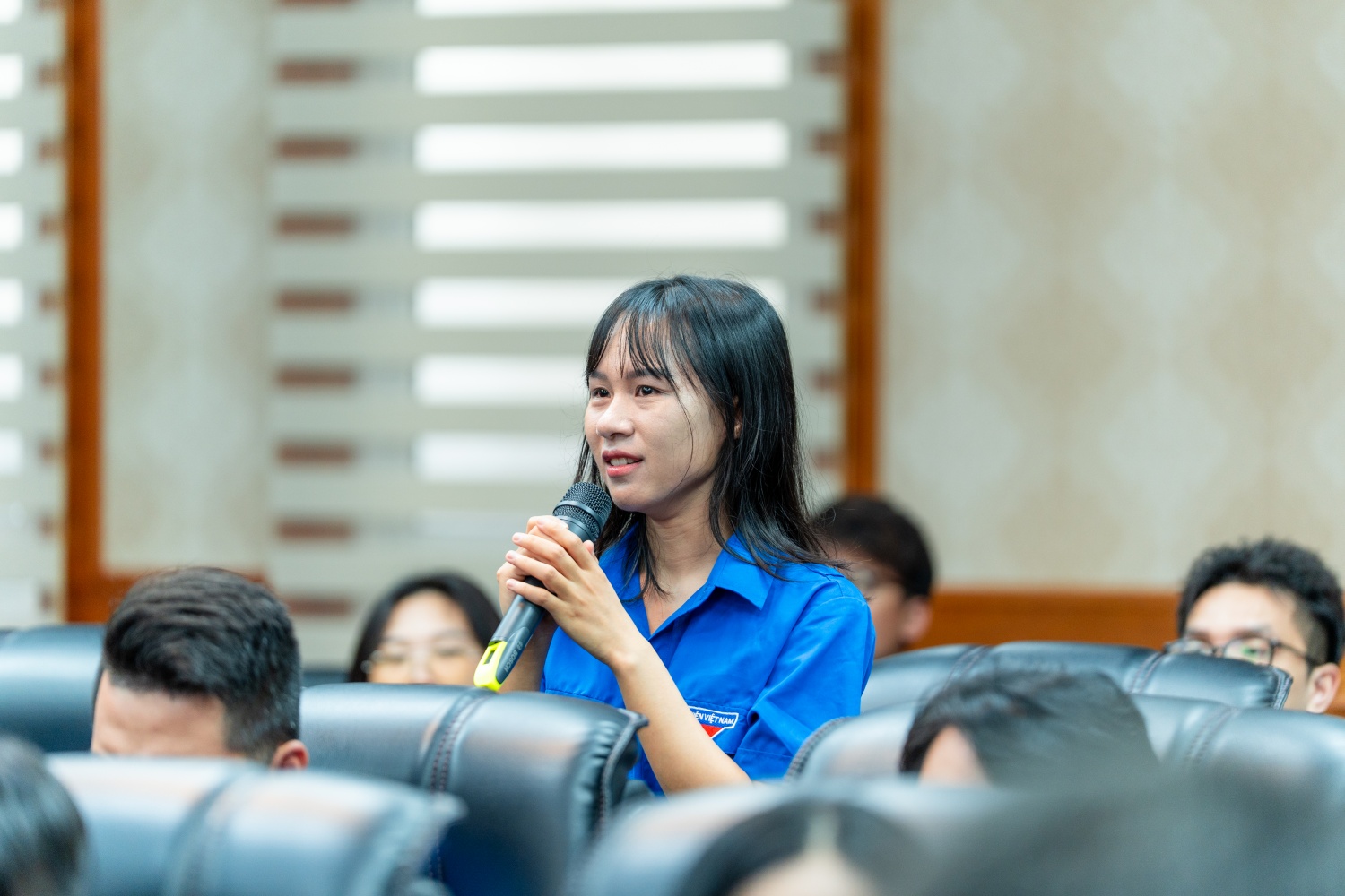 Tổng Giám đốc Vietsovpetro đối thoại cùng tuổi trẻ: Khơi dậy khát vọng, dẫn lối tương lai Tổng Giám đốc Vietsovpetro đối thoại cùng tuổi trẻ: Khơi dậy khát vọng, dẫn lối tương lai