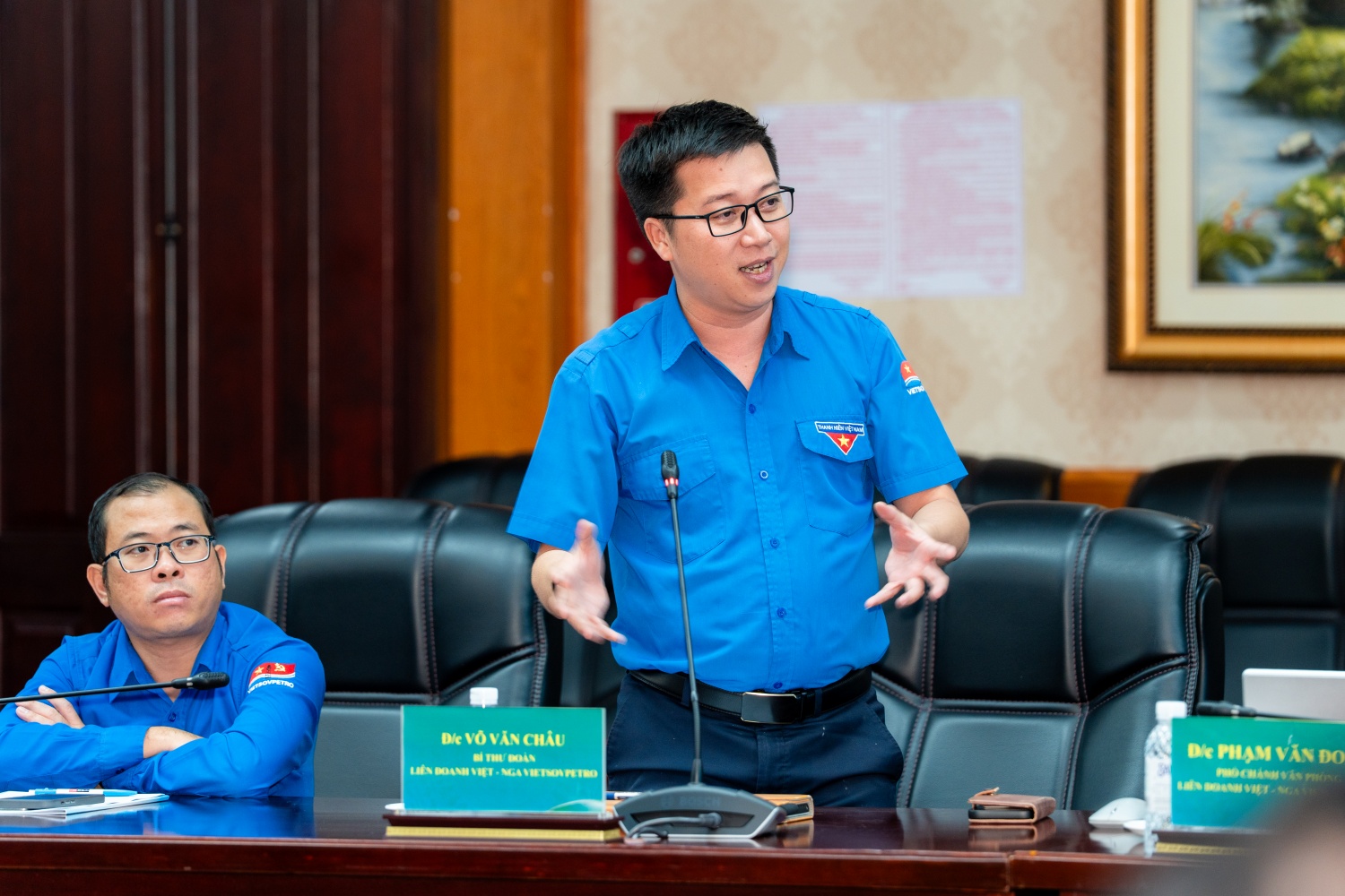 Tổng Giám đốc Vietsovpetro đối thoại cùng tuổi trẻ: Khơi dậy khát vọng, dẫn lối tương lai Tổng Giám đốc Vietsovpetro đối thoại cùng tuổi trẻ: Khơi dậy khát vọng, dẫn lối tương lai