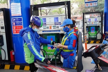 Tác phẩm Ký sự “Tự hào tôi là nhân viên bán lẻ xăng dầu”