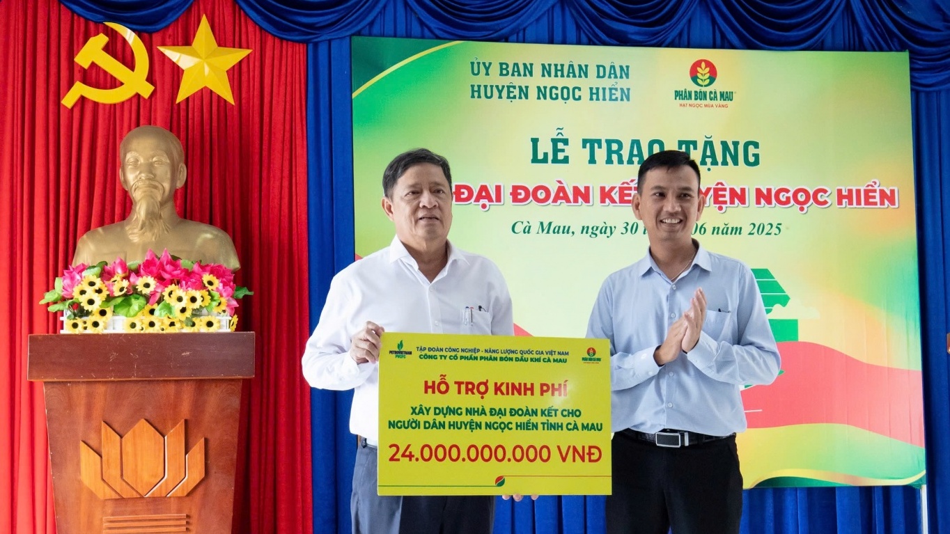 PVCFC chung tay cùng Cà Mau xóa nhà tạm, thắp sáng làng quê, xây dựng nông thôn mới