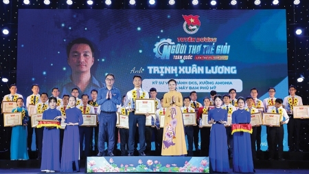 Kỹ sư trẻ giữ nhịp "trái tim" Nhà máy đạm Phú Mỹ