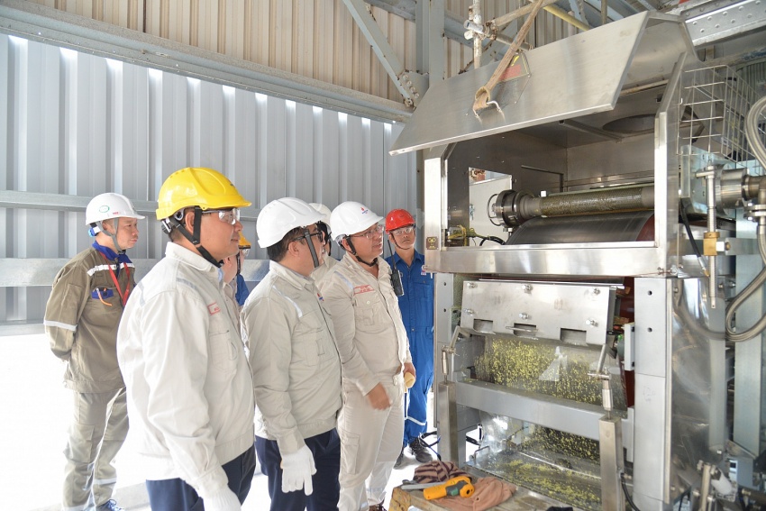 BSR successfully produces new product: Sulfur Pastilles
