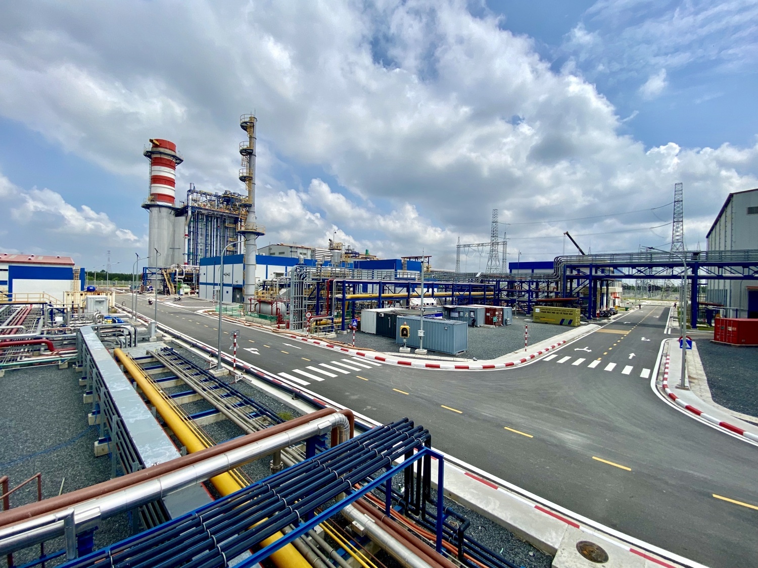 Bài 2: Petrovietnam giải bài toán tăng trưởng điện bằng 