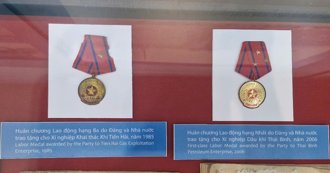 Khu lưu niệm Dầu khí - Kỳ 2: Dòng chảy ký ức qua những tư liệu và hình ảnh lịch sử