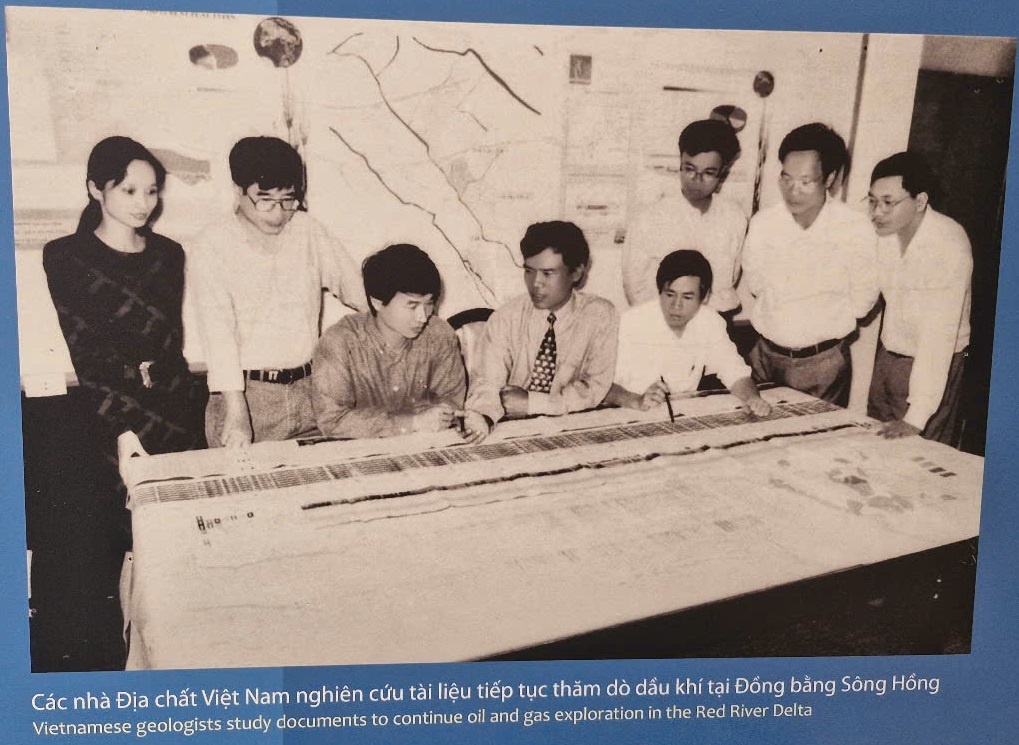 Khu lưu niệm Dầu khí - Kỳ 2: Dòng chảy ký ức qua những tư liệu và hình ảnh lịch sử