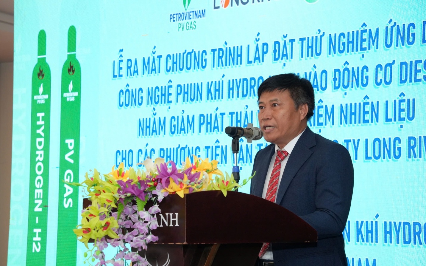 Lần đầu tiên công nghệ phun khí hydro xanh vào động cơ diesel ứng dụng thành công trong thực tế tại Việt Nam