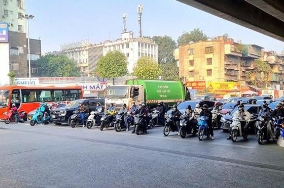 Cấm xe xăng trong Vành đai 1: Muốn chuyển đổi xanh, Nhà nước và doanh nghiệp phải cùng bước