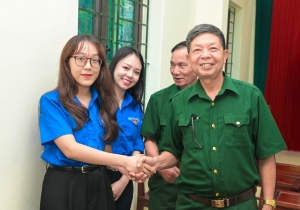 Đoàn Thanh niên Petrovietnam thăm và tặng quà các thương, bệnh binh tại Ninh Bình