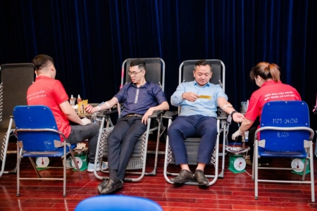Công đoàn và Đoàn Thanh niên PVI tổ chức chương trình hiến máu tình nguyện 2025