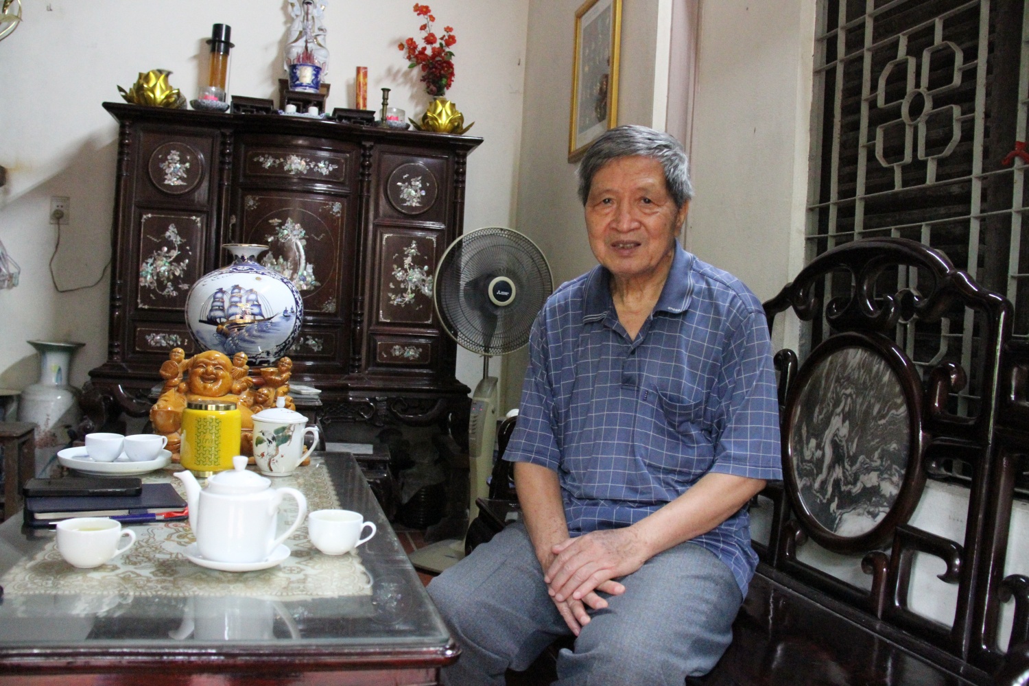 Ông Nguyễn Đăng Liệu tiếp phóng viên tại căn nhà ở xã Lại Yên, Hoài Đức, Hà Nội