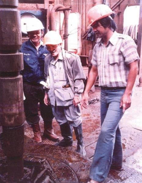 Tác phẩm Ký sự “Những ký ức không phai màu - 50 năm một niềm tin”