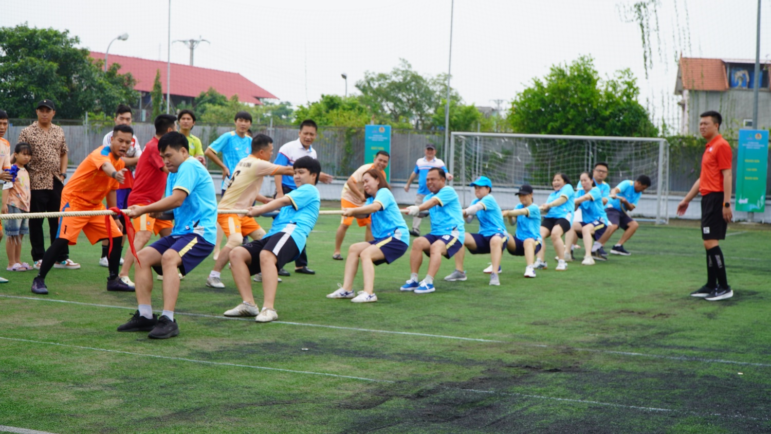 Sôi nổi Hội thao công nhân lao động Petrovietnam khu vực NMNĐ Thái Bình 2 năm 2025