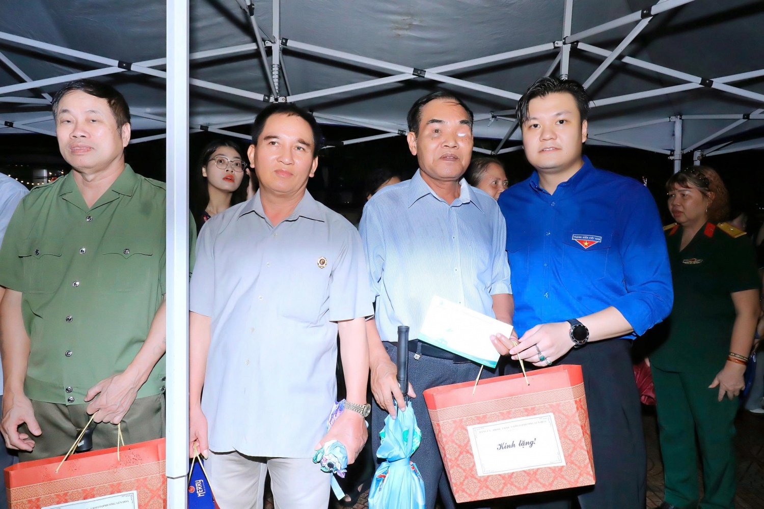 Tuổi trẻ PVEP tri ân các anh hùng liệt sĩ nhân kỷ niệm 78 năm Ngày Thương binh   Liệt sĩ