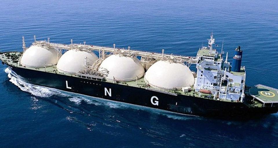 Qatar dọa cắt nguồn cung LNG cho EU vì luật phát triển bền vững