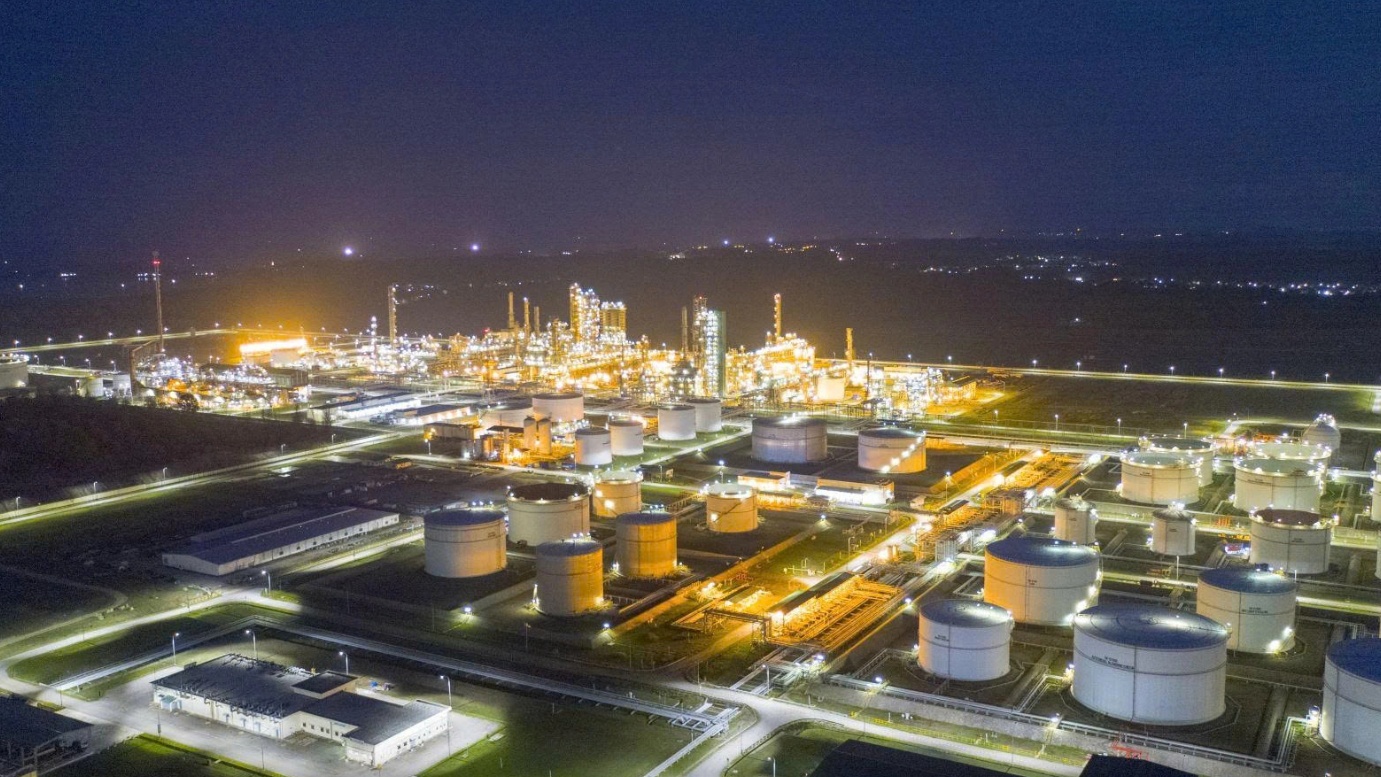 Proposal to establish the Dung Quat national petrochemical and energy center