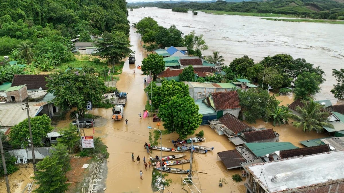 Công ty CP thuỷ điện Hủa Na và tình người nơi "rốn lũ"