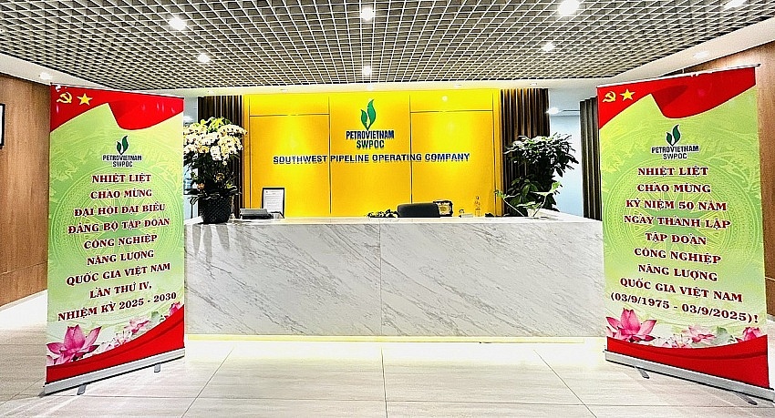 Không khí tưng bừng chào mừng Đại hội Đảng bộ Tập đoàn Công nghiệp - Năng lượng Quốc gia Việt Nam lần thứ IV, nhiệm kỳ 2025-2030