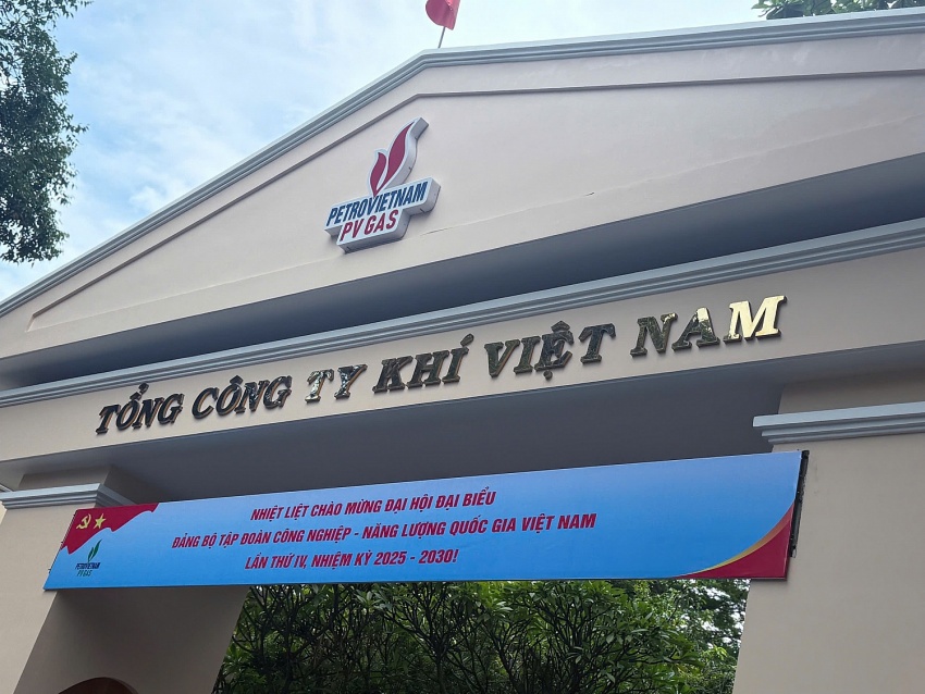 Không khí tưng bừng chào mừng Đại hội Đảng bộ Tập đoàn Công nghiệp - Năng lượng Quốc gia Việt Nam lần thứ IV, nhiệm kỳ 2025-2030
