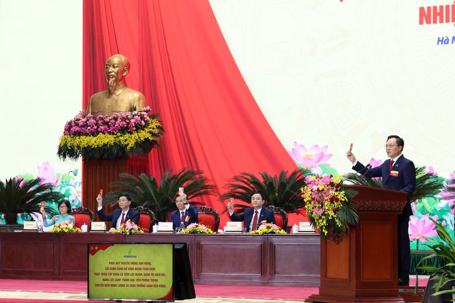 [Chùm ảnh] Hướng tới Đại hội Đảng bộ Petrovietnam lần thứ IV, nhiệm kỳ 2025–2030