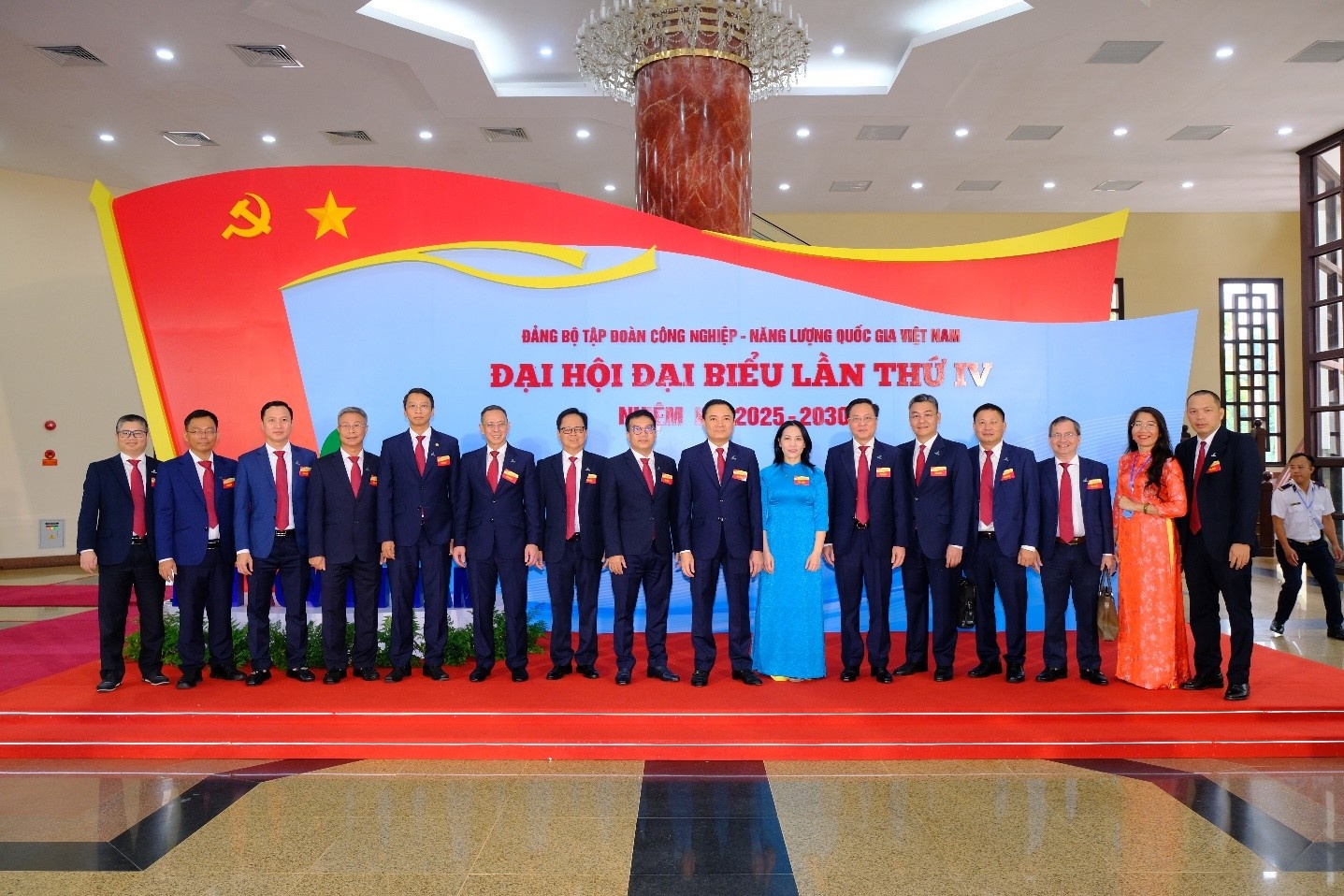 Đoàn đại biểu BSR chụp ảnh lưu niệm cùng lãnh đạo Petrovietnam tại Đại hội.