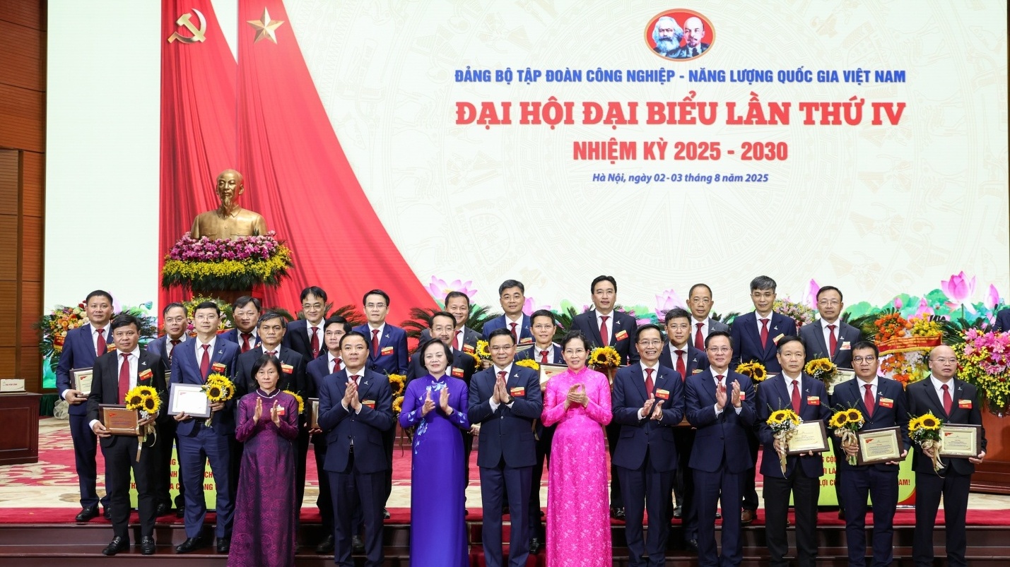 Vinh danh các tập thể, công trình, sản phẩm tiêu biểu của Đảng bộ Petrovietnam