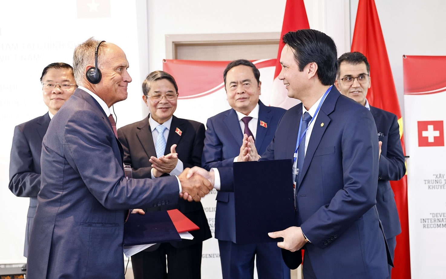 BIDV ký biên bản ghi nhớ hợp tác với Trade Data Monitor