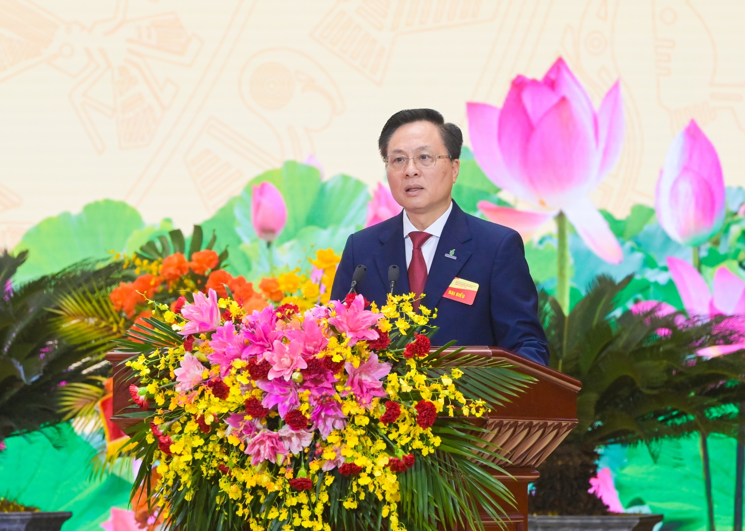 Phát triển Tập đoàn có tiềm lực mạnh, quản trị hiện đại, năng lực cạnh tranh cao, tiên phong trong chuyển dịch năng lượng và tăng trưởng xanh bền vững