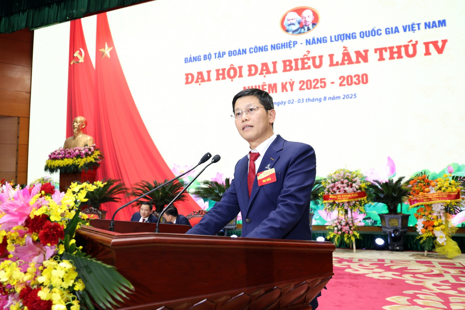 Phát triển Tập đoàn có tiềm lực mạnh, quản trị hiện đại, năng lực cạnh tranh cao, tiên phong trong chuyển dịch năng lượng và tăng trưởng xanh bền vững