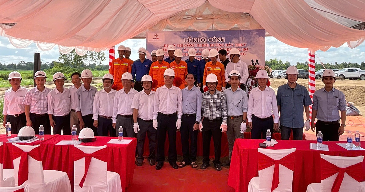 Công ty Truyền tải điện 4 khởi công di dời đường dây 220kV phục vụ cao tốc Châu Đốc - Cần Thơ - Sóc Trăng