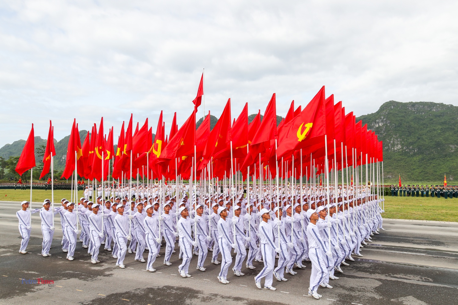 Tổng hợp luyện các lực lượng lần thứ hai: Sẵn sàng cho ngày lễ lớn Tổng hợp luyện các lực lượng lần thứ hai: Sẵn sàng cho ngày lễ lớn