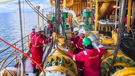 Bản lĩnh và trí tuệ người lao động là hạt nhân đưa Petrovietnam vượt qua khó khăn, phát triển bền vững