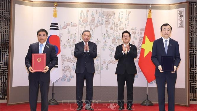 Tổng Bí thư Tô Lâm chứng kiến Lễ trao các văn kiện hợp tác Việt Nam - Hàn Quốc