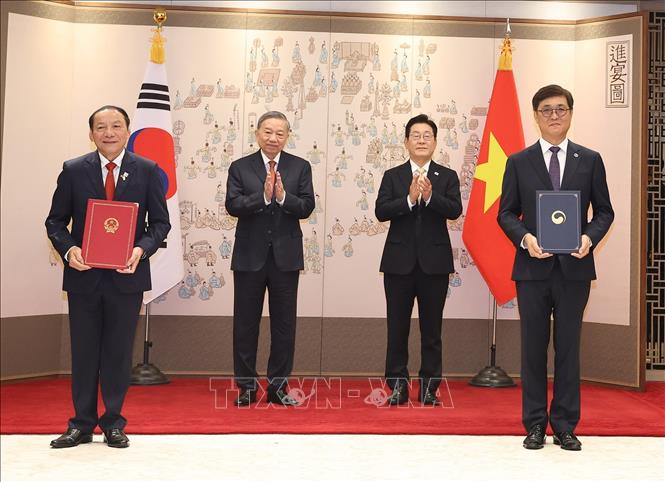 Tổng Bí thư Tô Lâm chứng kiến Lễ trao các văn kiện hợp tác Việt Nam   Hàn Quốc
