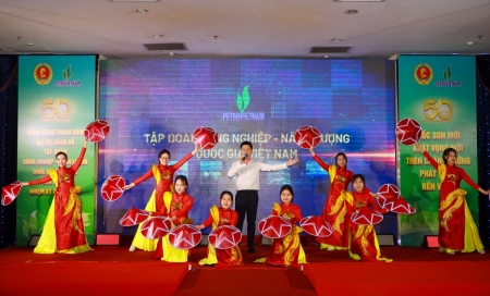Tự hào âm vang “Tiếp bước truyền thống - Kiến tạo tương lai”