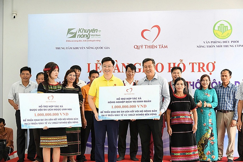 Quỹ Thiện Tâm đón nhận Huân chương hạng Nhất của Chủ tịch nước