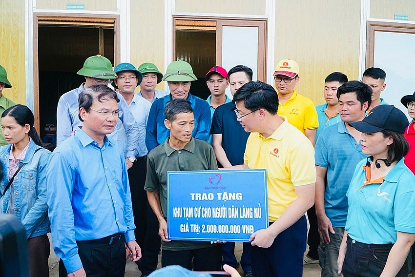 Quỹ Thiện Tâm đón nhận Huân chương hạng Nhất của Chủ tịch nước