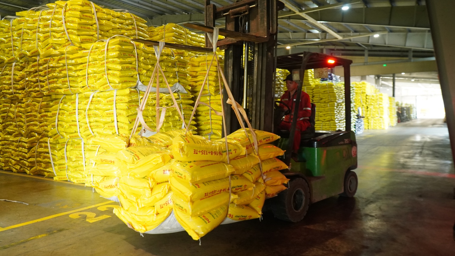 [E Magazine] PVFCCo - Phú Mỹ vững bước cùng Petrovietnam trên hành trình tăng trưởng mới