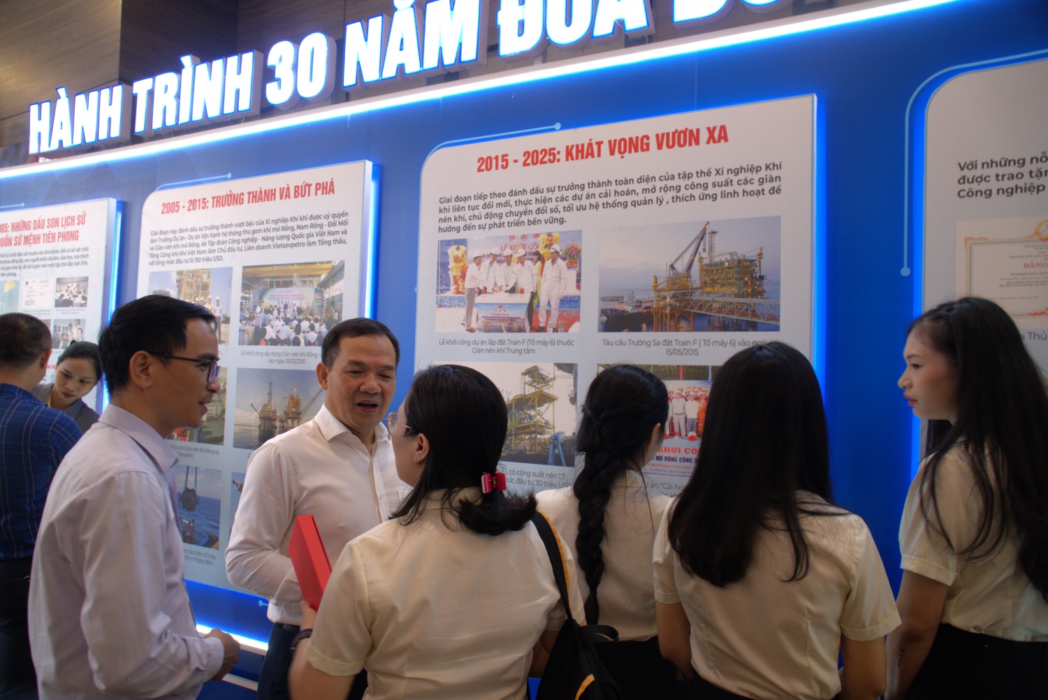Xí nghiệp Khí Vietsovpetro: 30 năm đồng hành cùng dòng Khí “Vững bước tiên phong”