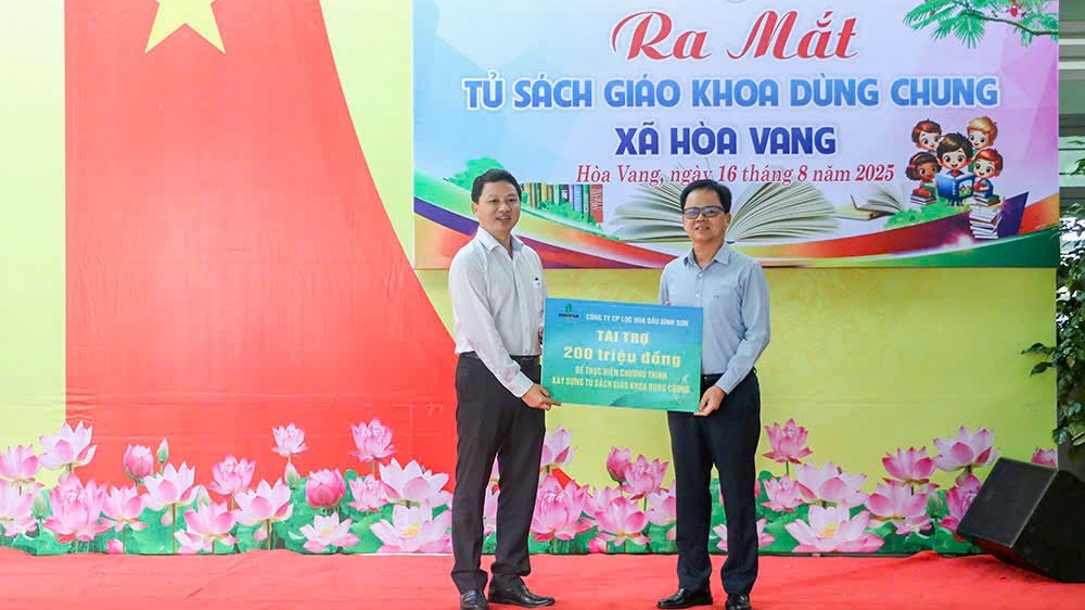 BSR tài trợ 200 triệu đồng xây dựng tủ sách giáo khoa dùng chung tại Đà Nẵng