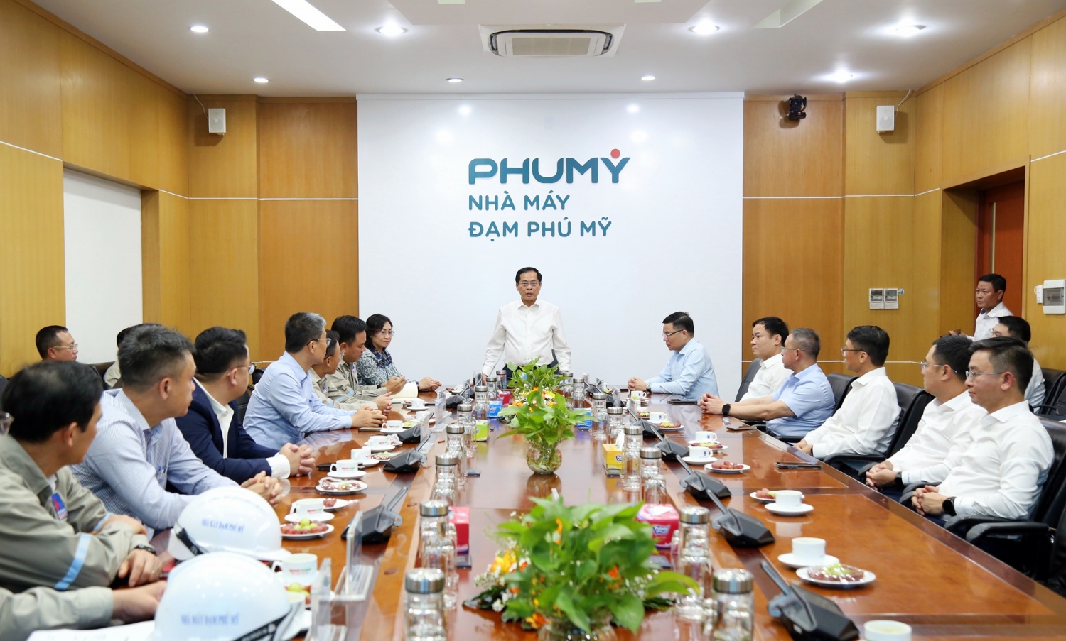 Phó Thủ tướng Bùi Thanh Sơn thăm Nhà máy Đạm Phú Mỹ