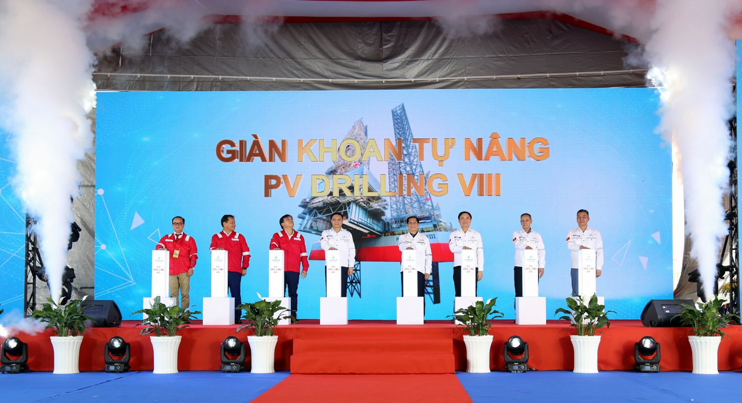 [E-Magazine] PV Drilling tổ chức Lễ đặt tên giàn khoan tự nâng PV DRILLING VIII