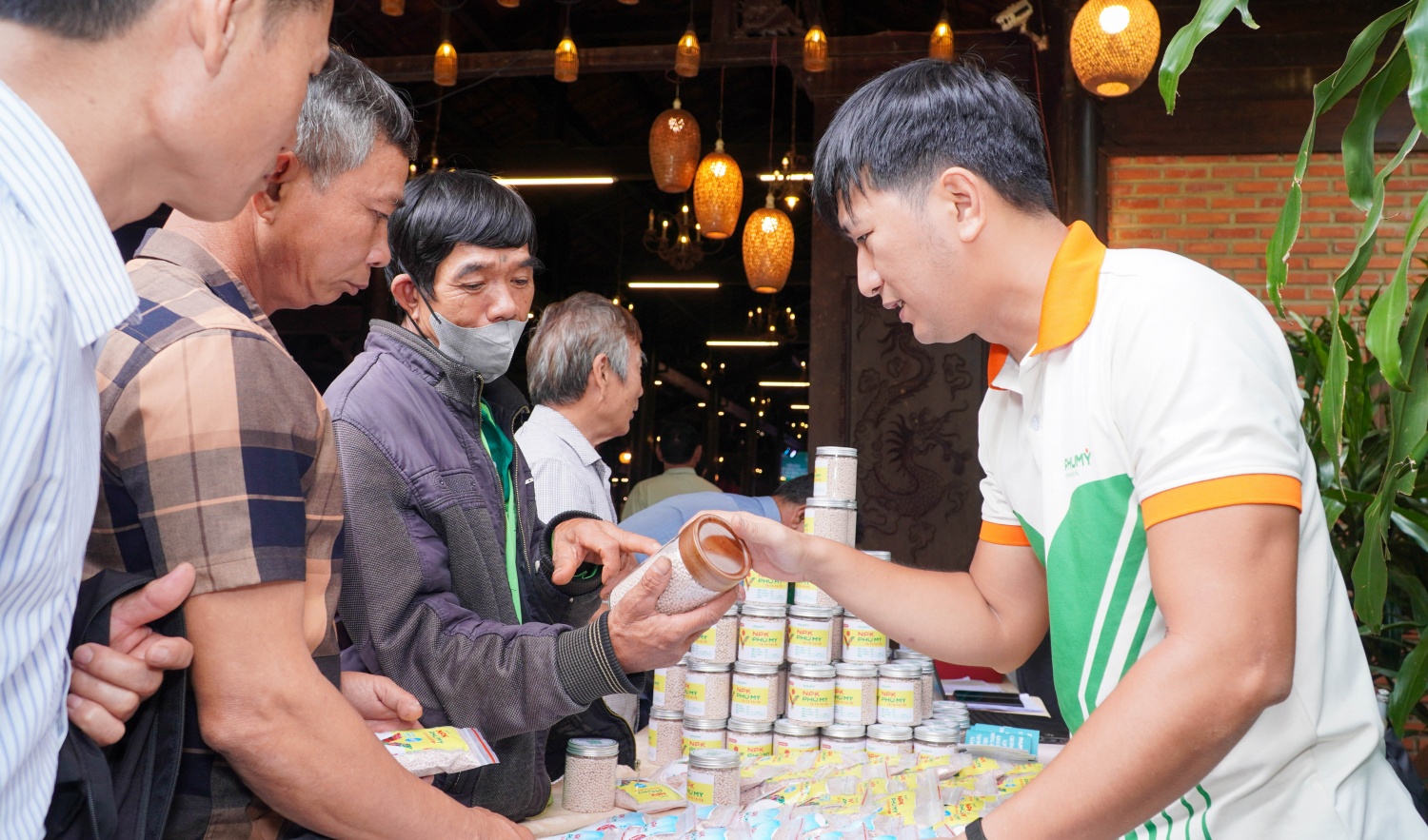 PVFCCo – Phú Mỹ đồng hành cùng nông dân Đắk Lắk trong canh tác sầu riêng bền vững PVFCCo – Phú Mỹ đồng hành cùng nông dân Đắk Lắk trong canh tác sầu riêng bền vững