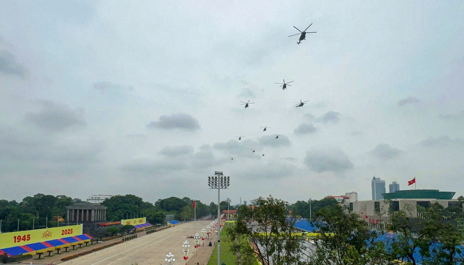 Lực lượng Không quân thực hiện bay huấn luyện nhiệm vụ A80