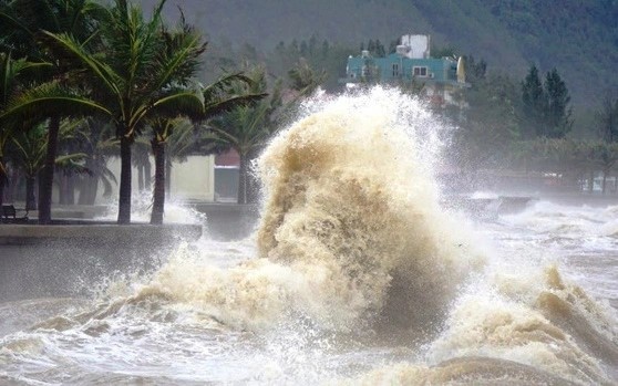 Bộ Công Thương yêu cầu toàn ngành sẵn sàng ứng phó bão số 5 trên biển Đông