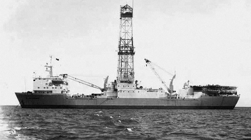 Chuyện về những tấn dầu đầu tiên được khai thác tại Việt Nam (kỳ I)