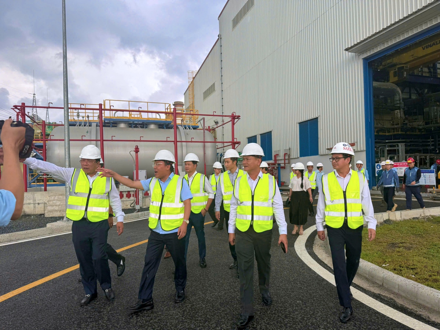 Lãnh đạo Bộ Công Thương kiểm tra tiến độ dự án Nhà máy điện Nhơn Trạch 3 và 4