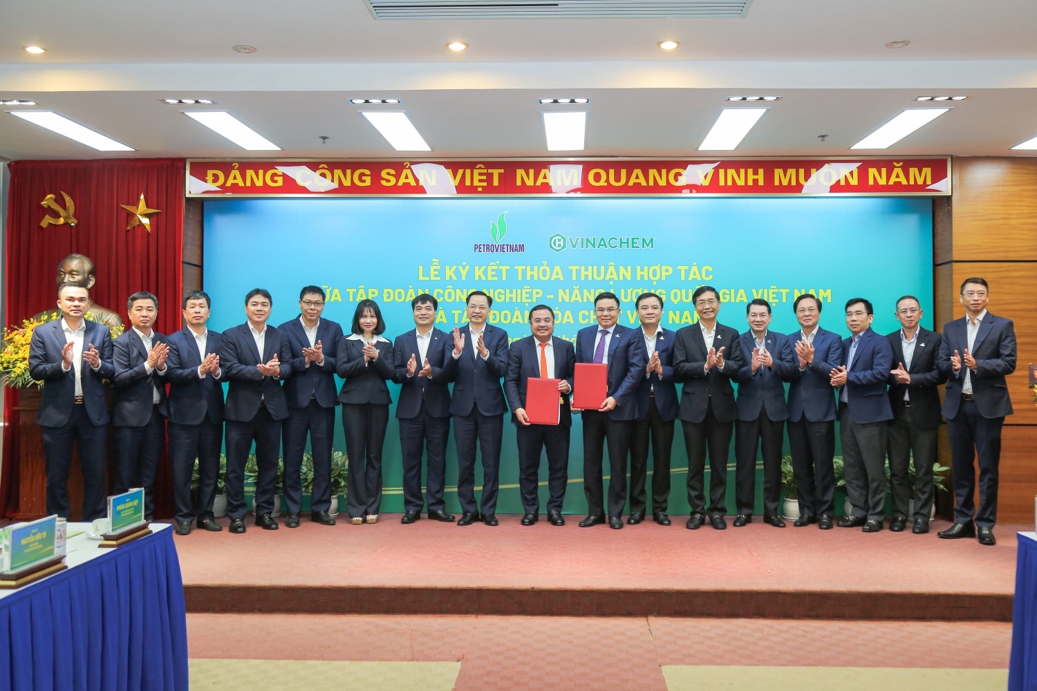 Petrovietnam hợp tác rộng rãi, phát huy vai trò dẫn dắt phát triển kinh tế đất nước